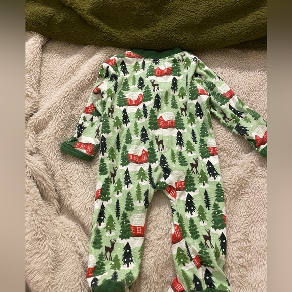 EUC Honest Baby Christmas Winter Footie Pajamas - Picture 2 of 5